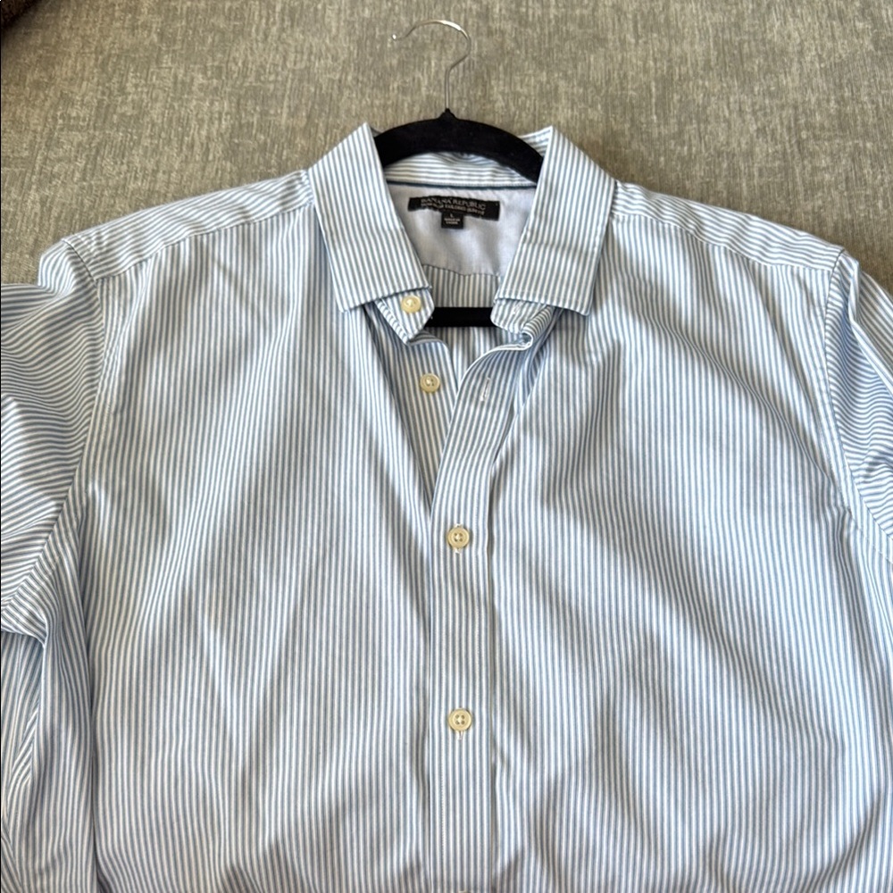 Banana Republic Blue Casual Button Down Shirt